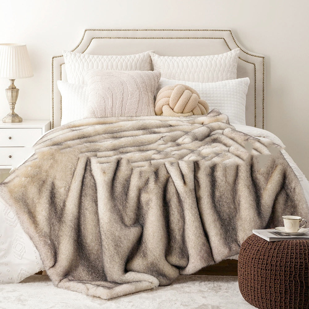 HKM-093651 Portable Velvet Blanket in European Style - Various Sizes and Colors Available