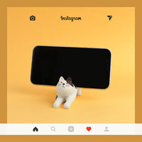 HKM-094867 Cat-Shaped Multifunctional Phone Holder for Desks and Cars, Resin Material, Compatible with Most Smartphones and Tablets