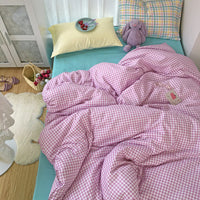 HKM-097939 Heart-Patterned Four-Piece Bedding Set in Mix and Match Colors