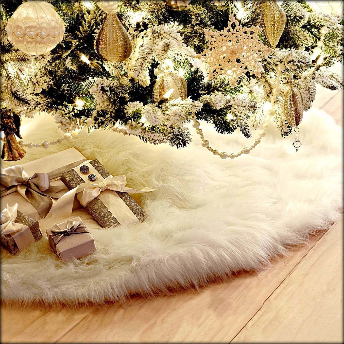 HKM-098707 White Plush Christmas Tree Skirt for Holiday Decoration - Available in Multiple Sizes