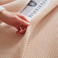 HKM-099667 Cotton Honeycomb Towel Quilt Blanket for Summer, Solid Color Gauze Design