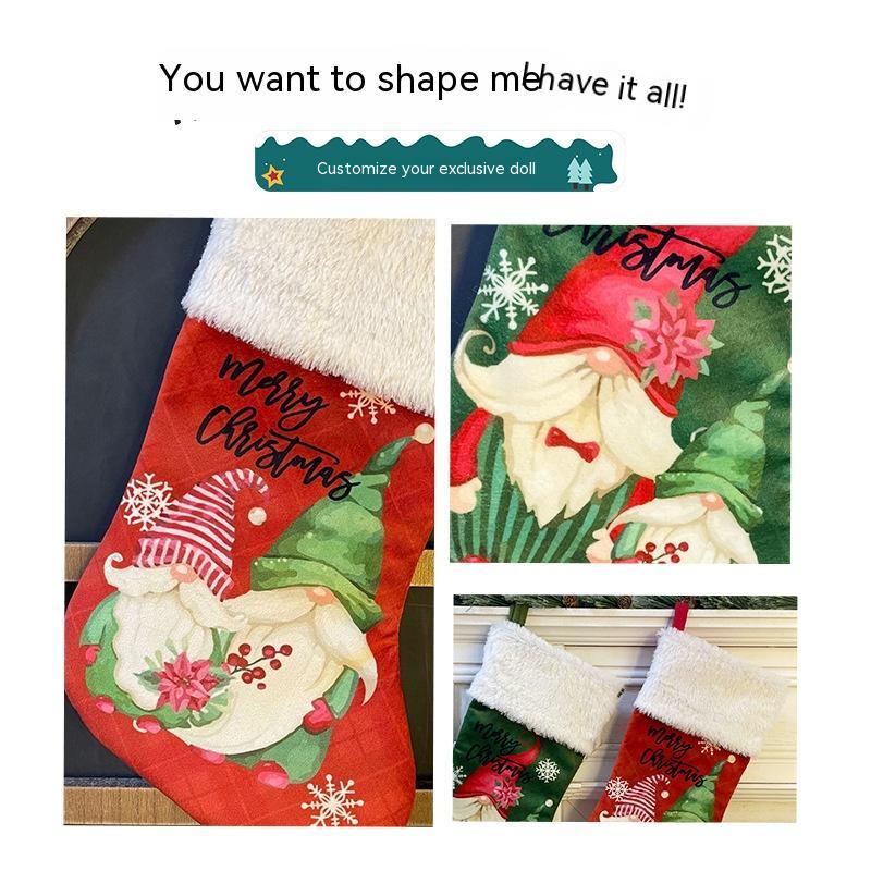 HKM-102995 Faceless Elderly Christmas Stockings - Modern Green & Red Ornaments for Holiday Decor