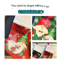 HKM-102995 Faceless Elderly Christmas Stockings - Modern Green & Red Ornaments for Holiday Decor