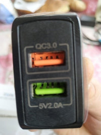 HKM-103891 Dual USB Quick Charge 3.0 18W Travel Charger for Mobile Phones and Tablets