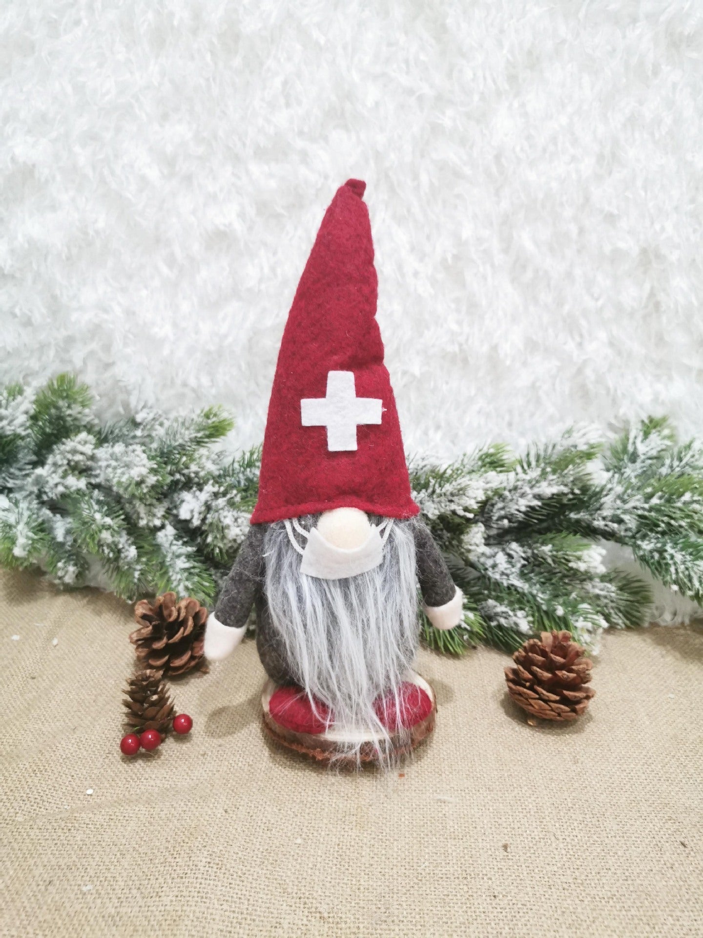 HKM-104467 Nordic Faceless Doll Santa Claus Ornaments for Christmas Window and Home Decoration