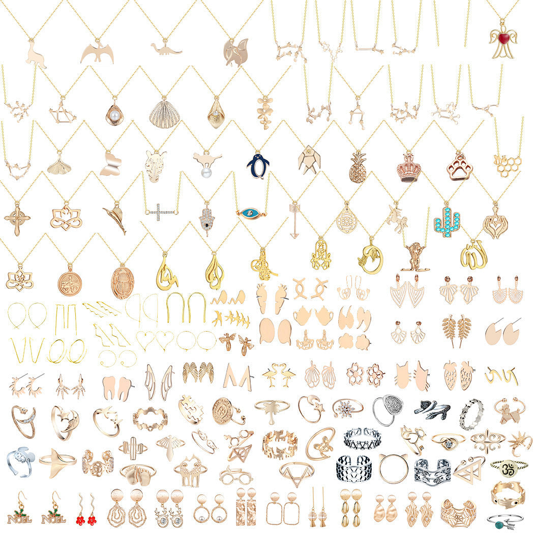 HKM-109587 Countdown Christmas Decoration Set Blind Box - 24 Random Jewelry Pieces Including Necklaces, Rings, and Ear Studs for Teens (Ages 7-14)