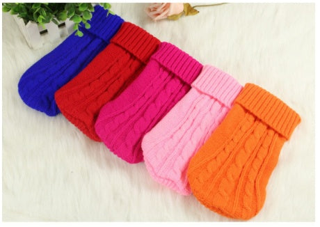 HKM-112019 Stylish Knitted Wool Dog Sweater with Fabric Buttons in Various Sizes