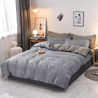 HKM-125267 Geometric Pattern Three-Piece Bedding Set with Quilt Cover and Pillowcases