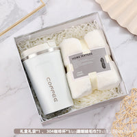 HKM-126035 Elegant Ceramic Business Partner Gift Set in White and Green - Creative European Style, 20*8.5
