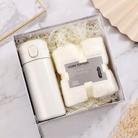 HKM-126035 Elegant Ceramic Business Partner Gift Set in White and Green - Creative European Style, 20*8.5