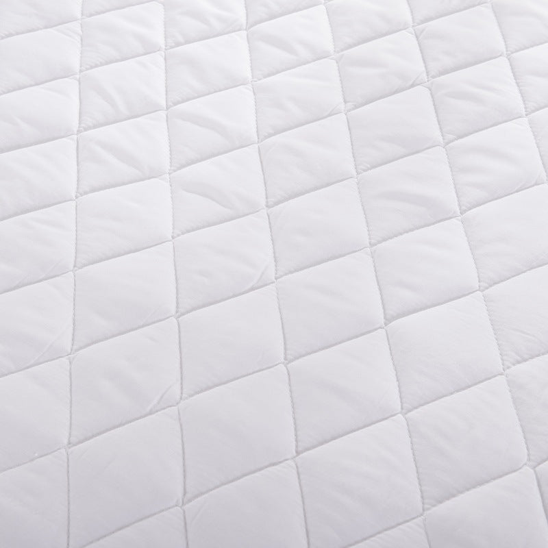 HKM-130643 Cotton-Blend Mattress Protector with Non-Glue Cotton Filling