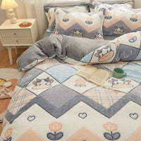 HKM-130707 Double-Sided Milk Velvet Soft Quilt Cover in Fashionable Design