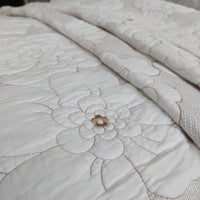 HKM-137619 Cotton Thickened White and Beige Camellia Embroidery Three-Piece Bedcover Set