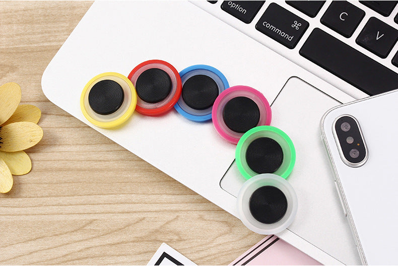 HKM-142099 Ultra-Thin Mobile Game Joystick Handle - Q8 Model, Silicone, Multi-Platform Compatible