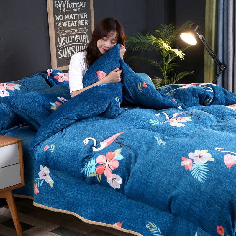 HKM-148307 Charming Double-Sided Fleece Quilt Cover in Various Patterns and Sizes
