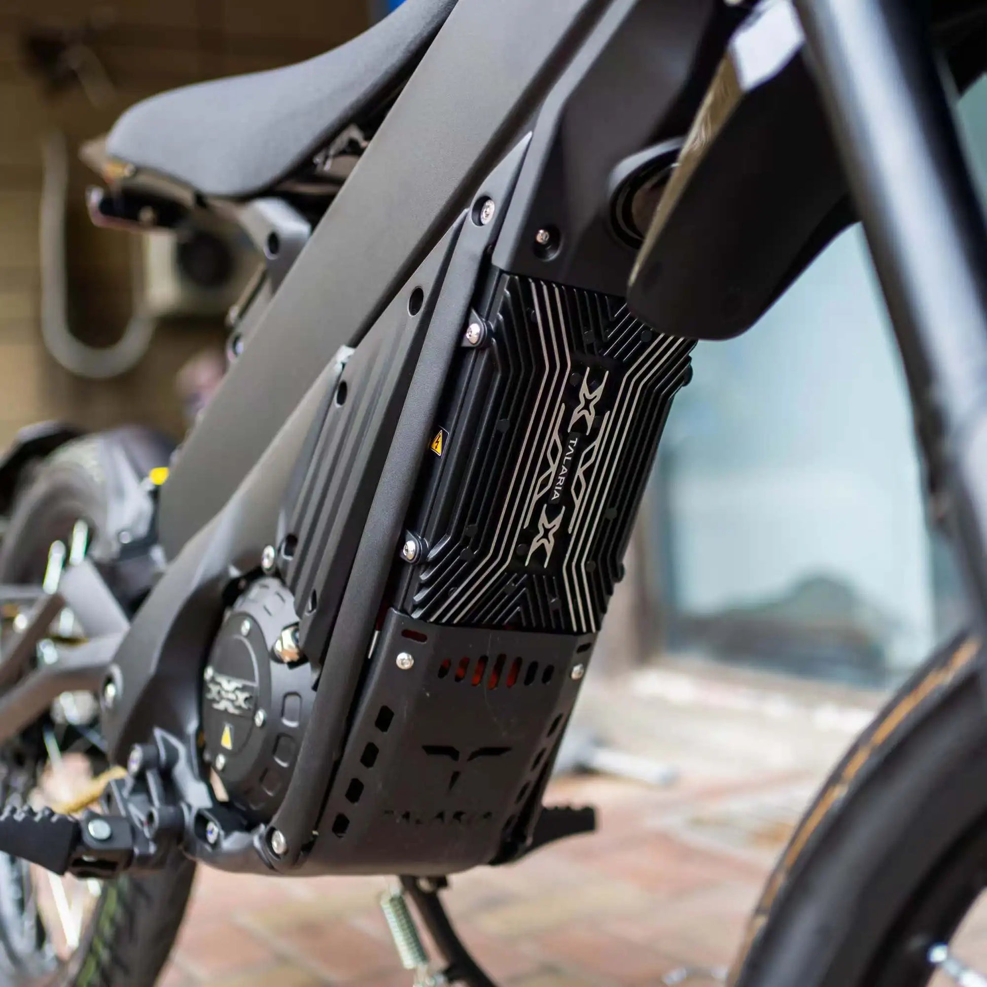 KTX-148371 Talaria XXX Electric Dirt Bike 60V 6500W with Long Range 40Ah Lithium Battery for Off-Road Adventures