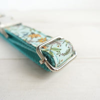 HKM-148691 Water Clear Flower Dog Collar for Small to Large Breeds, Adjustable Polyester Design