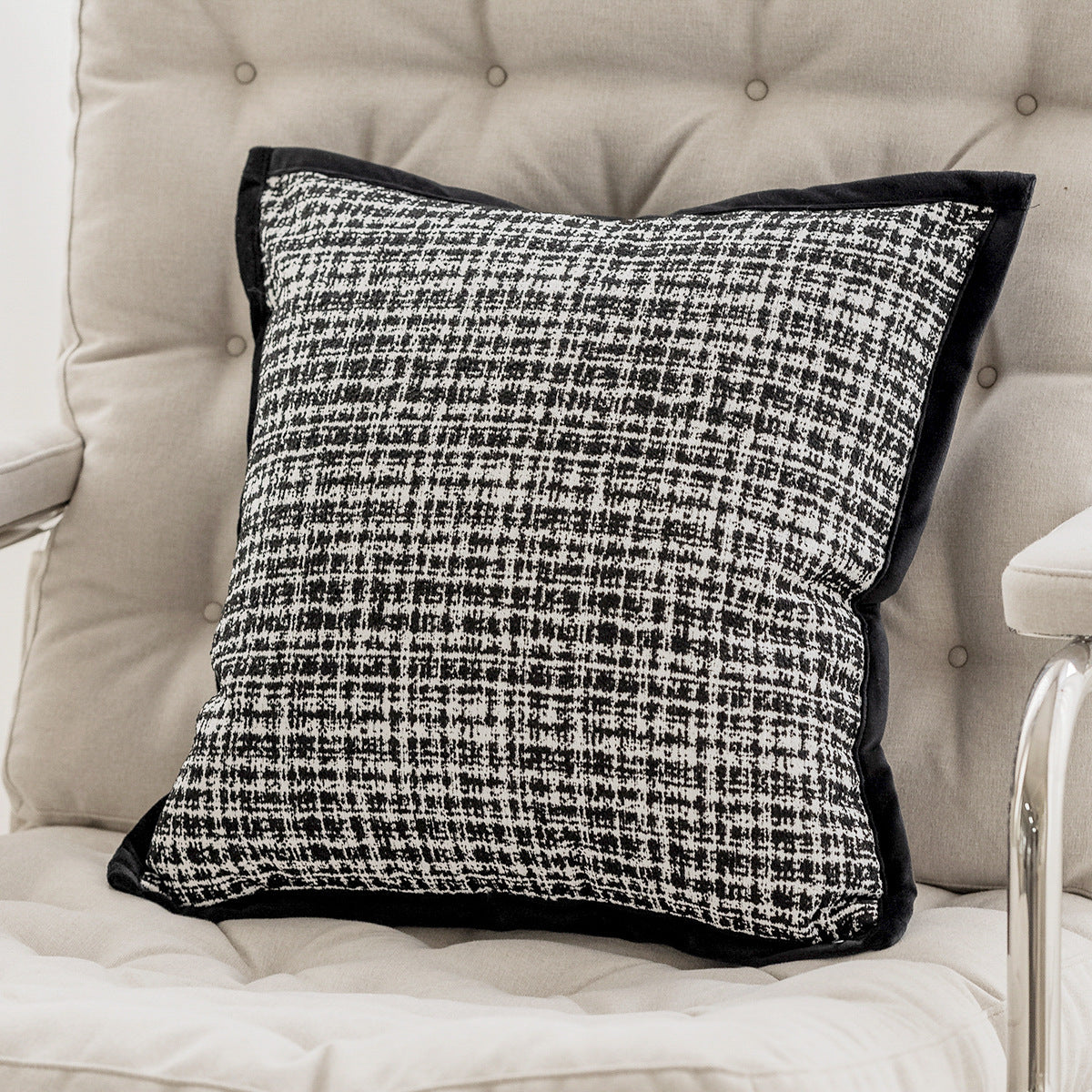 HKM-148947 French Classic Style Black and White Pillow Cases – Abstract, Floral & Plaid Designs, 45x45cm