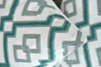HKM-163603 Lake Water Green Cotton Canvas Geometric Wool Embroidery Pillowcase 45x45cm