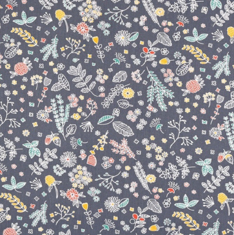 HKM-165779 Floral Pattern Cotton Twill Fabric for DIY Projects and Bedding, 160cm Wide, 100% Cotton