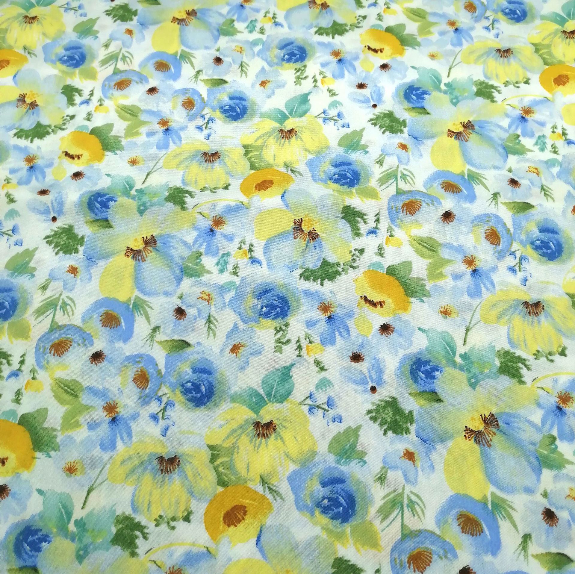 HKM-165779 Floral Pattern Cotton Twill Fabric for DIY Projects and Bedding, 160cm Wide, 100% Cotton