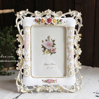 HKM-169171 Pastoral Style Diamond Frame in Resin - 6 Inch, Versatile Hanging for Horizontal or Vertical Display