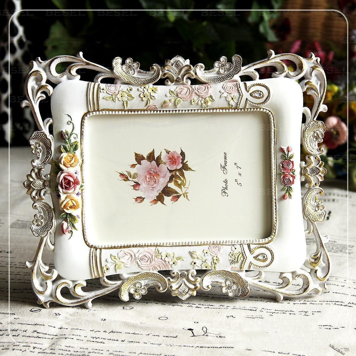 HKM-169171 Pastoral Style Diamond Frame in Resin - 6 Inch, Versatile Hanging for Horizontal or Vertical Display