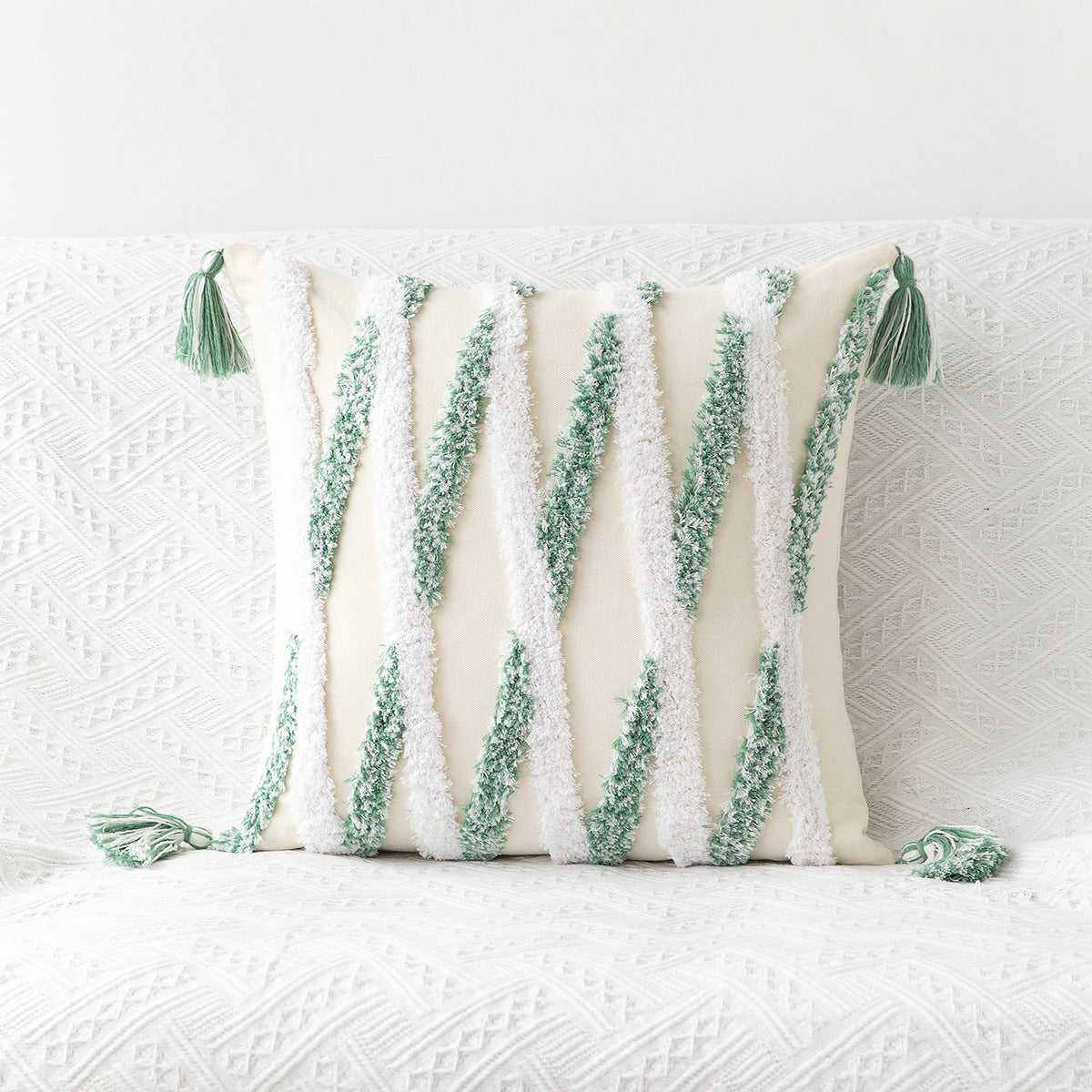 HKM-170771 Bohemian Geometric Tufted Pillowcase with Embroidery and Tassels