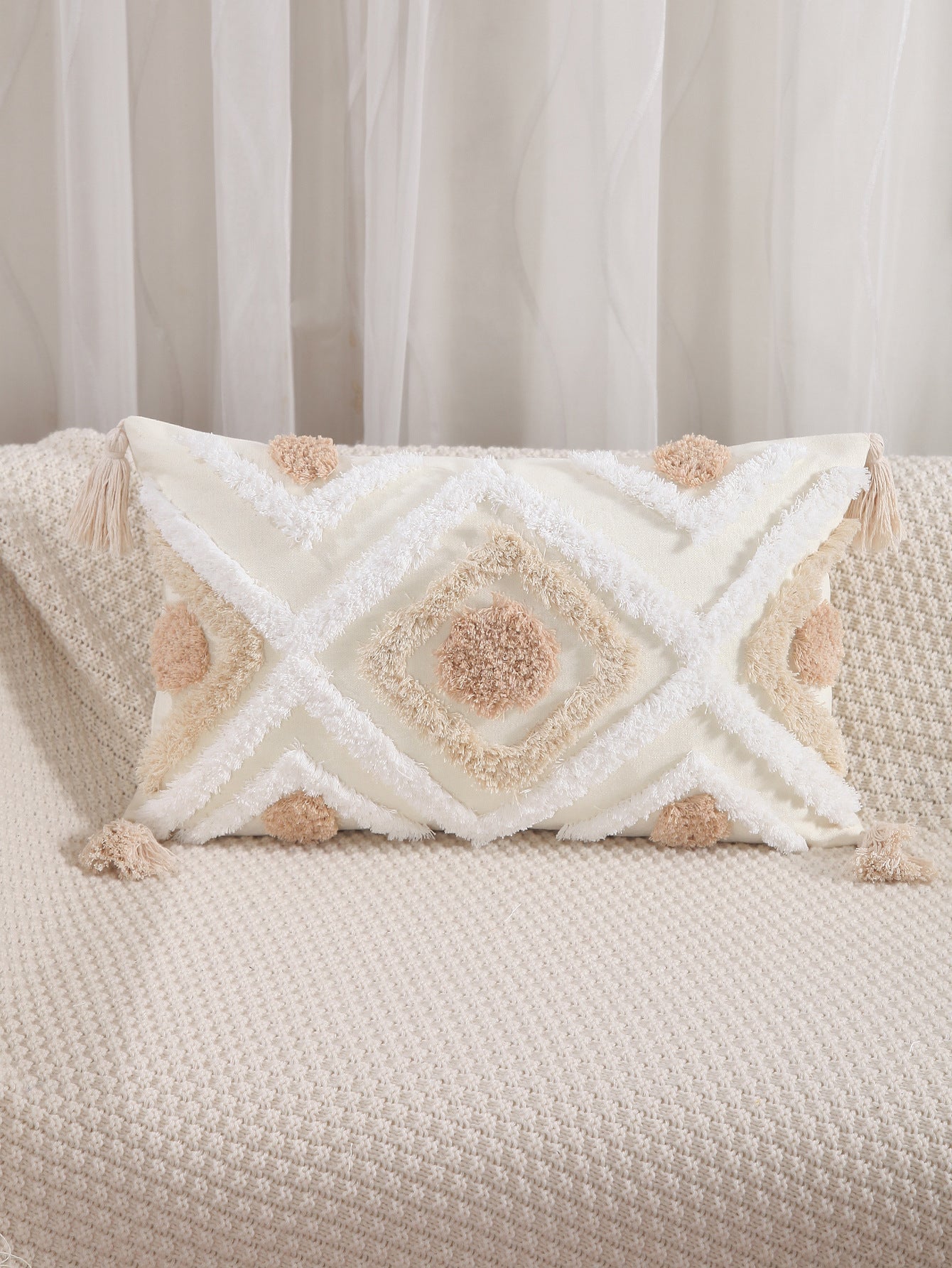 HKM-170771 Bohemian Geometric Tufted Pillowcase with Embroidery and Tassels