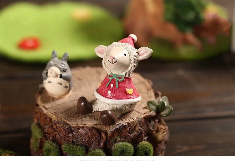 HKM-171347 Christmas-Themed Handmade Resin Crafts for Creative Desk Decoration