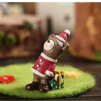 HKM-171347 Christmas-Themed Handmade Resin Crafts for Creative Desk Decoration