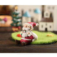 HKM-171347 Christmas-Themed Handmade Resin Crafts for Creative Desk Decoration
