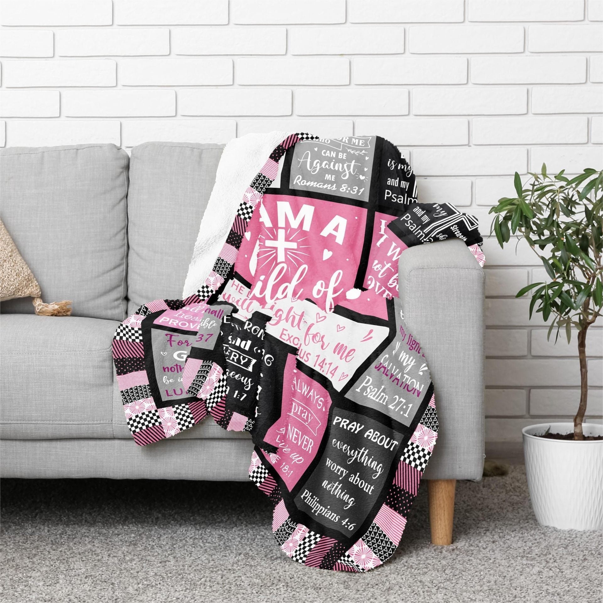 HKM-173523 Cozy Striped Polyester Fiber Blanket - Available in Multiple Sizes for All Seasons