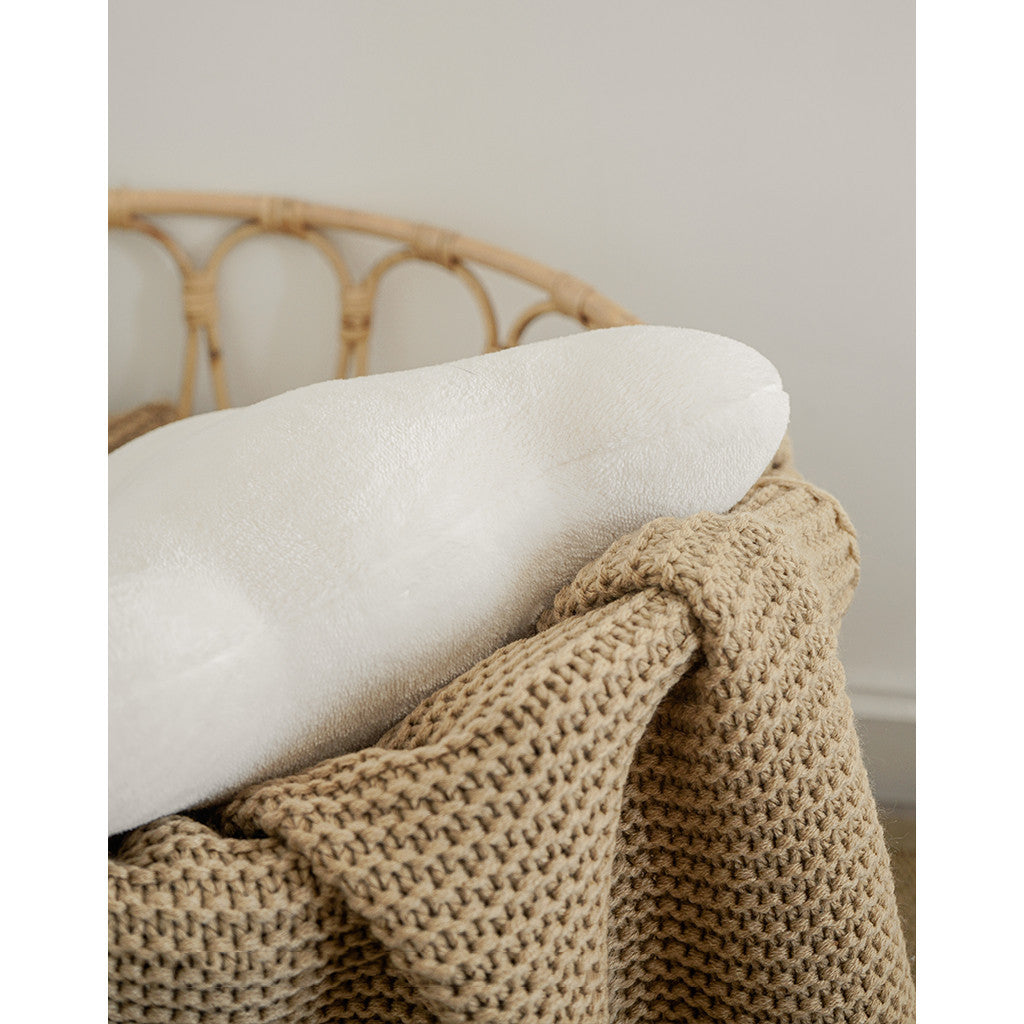 HKM-176467 Milk White Geometric Plush Throw Pillow for Bedroom Decor - 30x50cm