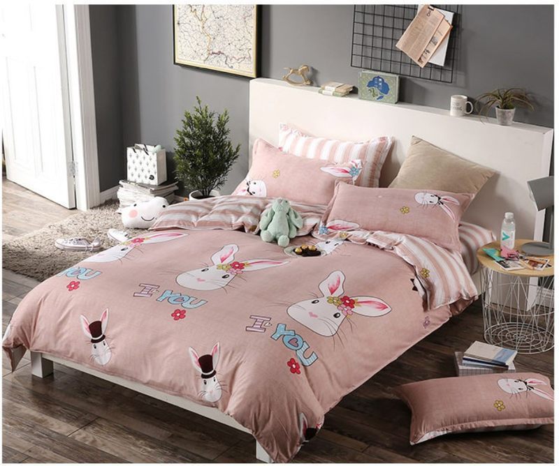 HKM-179923 4-Piece Geometric Diamond Velvet Bedding Set with Sanded Finish