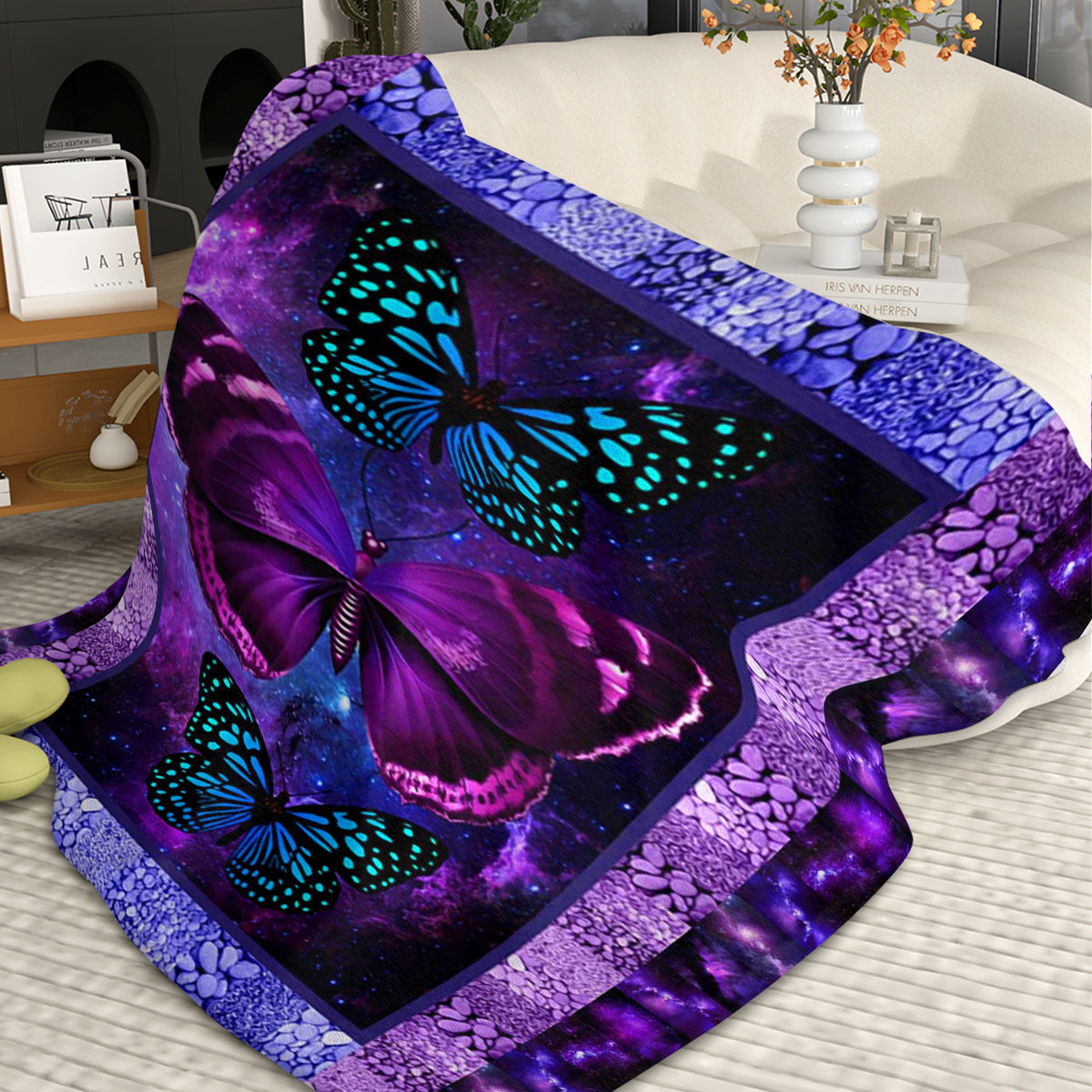 HKM-180755 Cozy Butterfly Print Flannel Blanket – Soft, Lightweight Throw for All Seasons, Multi-Purpose Use