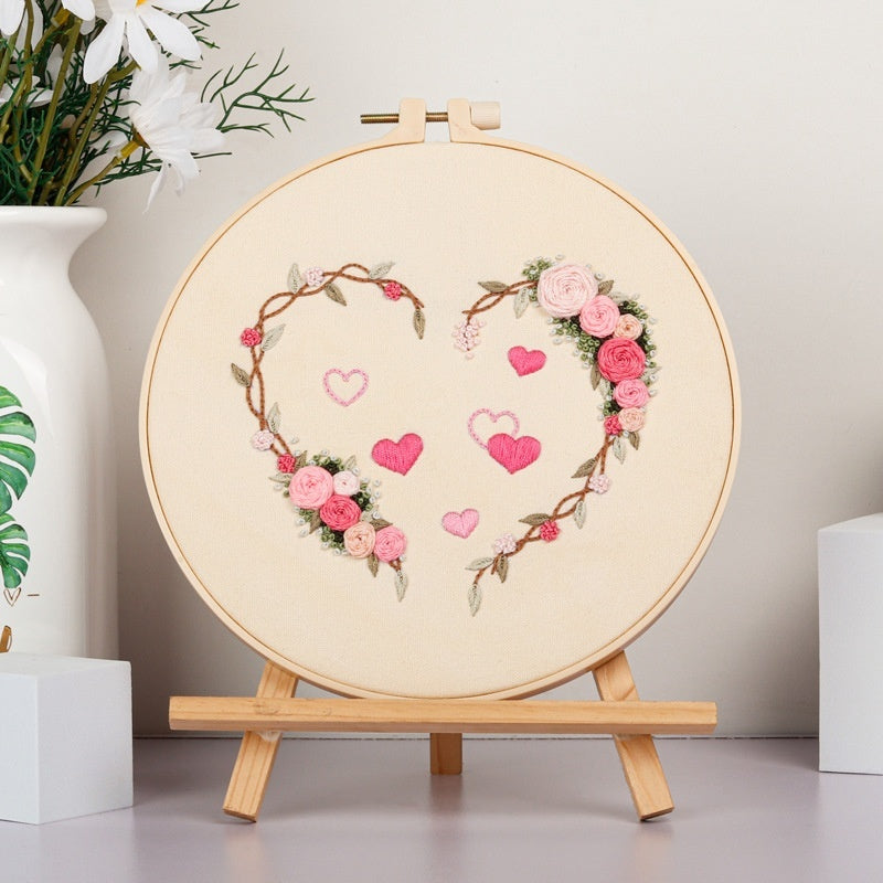KTX-185043 DIY Heart-to-Heart Embroidery Kit for Valentine's Day - Cotton Cloth with 20cm Bamboo Ring and Taboret