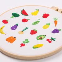HKM-187347 Embroidery Beginner Material Package Kit with Flower and Leaf Patterns, Includes Frame and Accessories