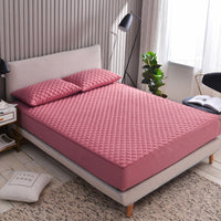 HKM-187667 All-Over Quilted Non-Slip Mattress Protector for 120x200cm Beds, Up to 10cm Height
