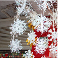 HKM-188115 Three-Dimensional Snowflake String Decorations - Set of 6 in Varying Sizes (18cm, 27cm, 36cm)