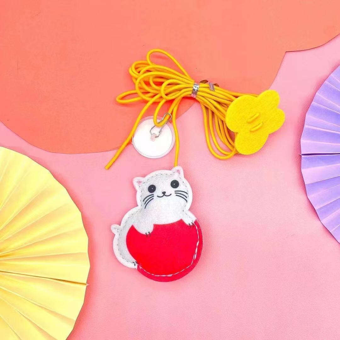 HKM-189843 Interactive Telescopic Cat Toy with Feather and Elastic Rope for Engaging Playtime