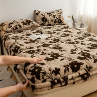 HKM-191955 Class A Thickened Thermal Velvet Bedspread with Plant and Flower Pattern - Milk Fiber Fitted Sheet Set