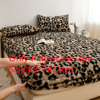 HKM-191955 Class A Thickened Thermal Velvet Bedspread with Plant and Flower Pattern - Milk Fiber Fitted Sheet Set