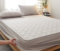 HKM-192275 Non-Slip Quilted Padded Mattress with Various Bedding Options and Sizes