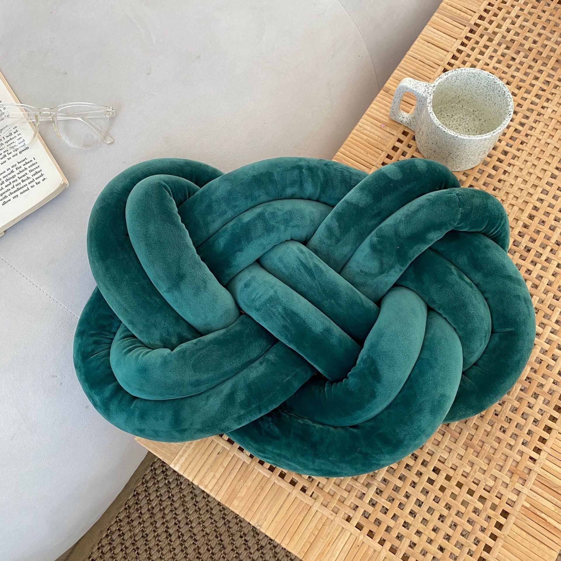 HKM-192915 Personalized Plush Throw Pillow in Solid Colors - Modern Design