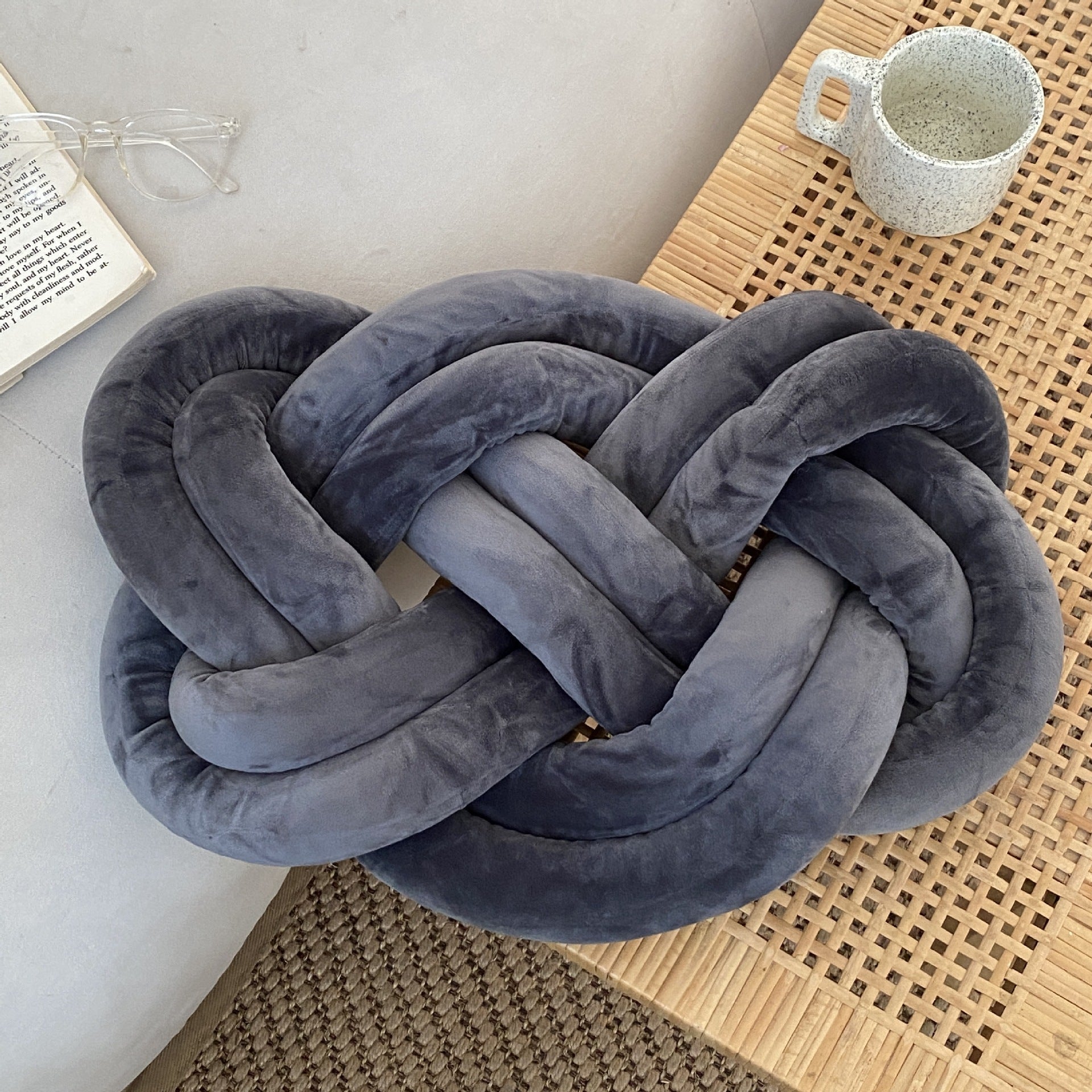 HKM-192915 Personalized Plush Throw Pillow in Solid Colors - Modern Design