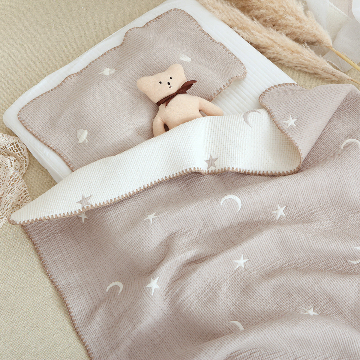 HKM-193107 Double-Sided Cotton Embroidery Baby Blanket - 100x110cm for All Seasons