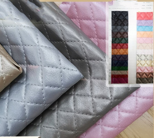 HKM-196243 Embossed Checkered PVC Leather Car Floor Mat - Durable and Versatile Auto Accessory