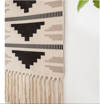 HKM-197395 Hand-Woven Nordic Tapestry Decoration in Cotton and Linen with Tassels - 50x70cm