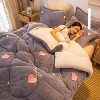 HKM-201171 Milk Velvet Thickened Cashmere Quilt for Warm Comfort